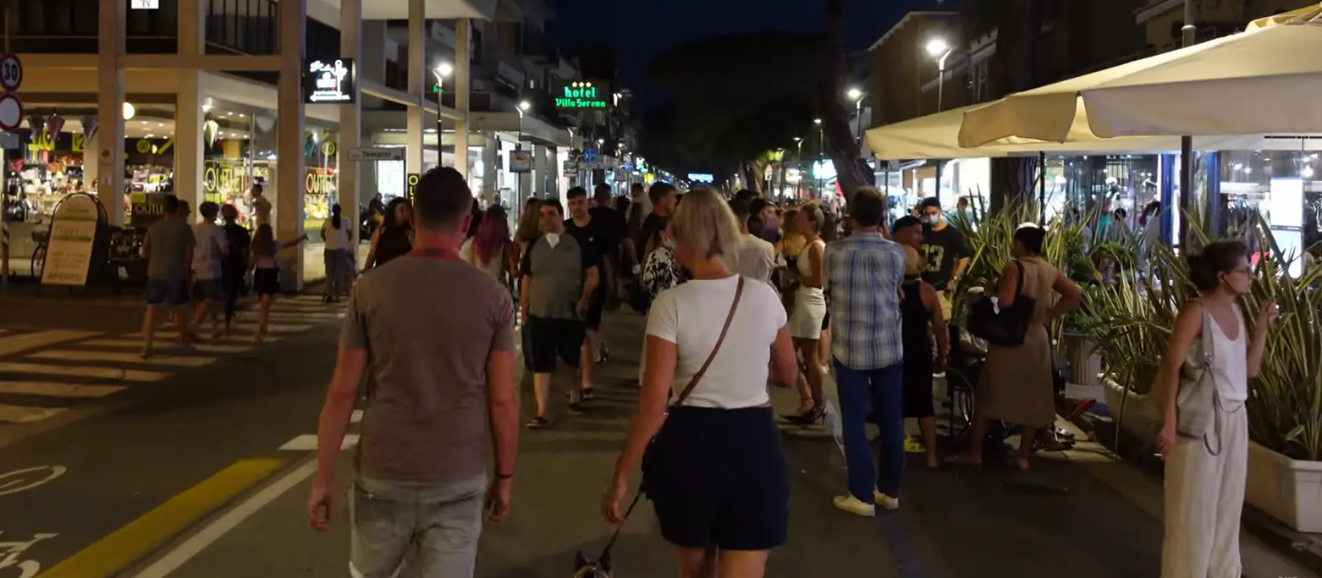 Dove dormire a Jesolo vicino a Via Bafile?